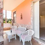 Holiday home Rosa *