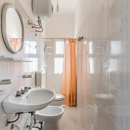 Rosa Near The Sandy Beach, Parking & Wifi Holiday home *