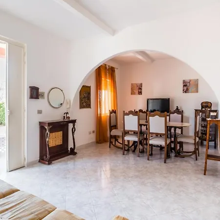Rosa Near The Sandy Beach, Parking & Wifi Holiday home Noto